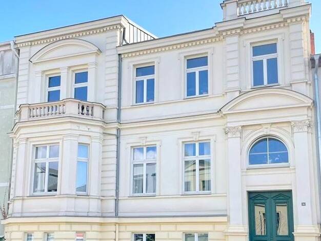 Mehrfamilienhaus zum Kauf 950.000 € 10 Zimmer 403 m² 497 m² Grundstück Schwerin 19053