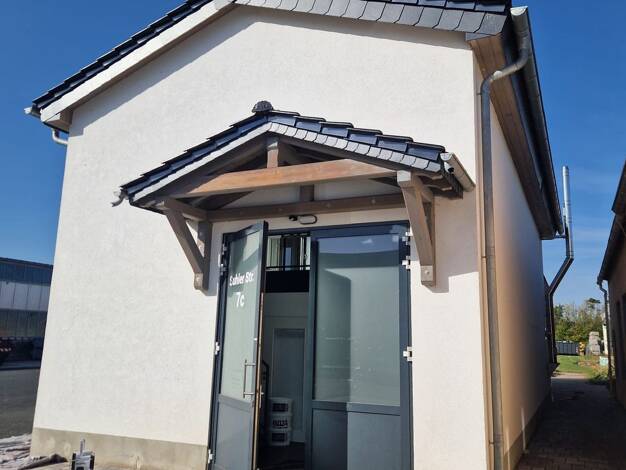Haus zur Miete 3 Zimmer 240 m² 1.000 m² Grundstück Ohrdruf 99885