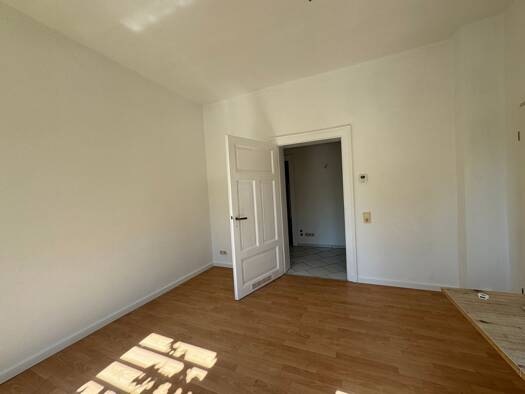Wohnung zur Miete 648 € 4 Zimmer 75 m² Geschoss EG/3 frei ab sofort Stöcken Hannover 30419