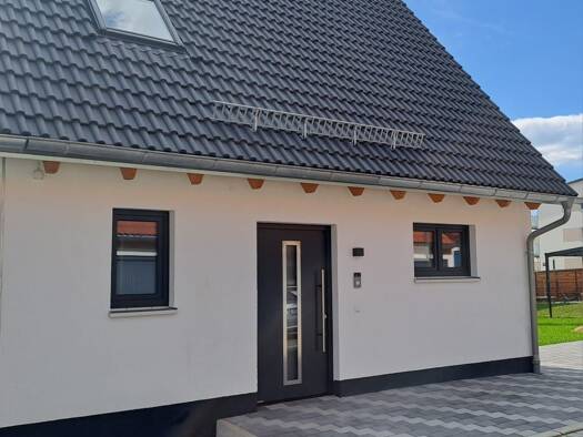 Doppelhaushälfte zur Miete - Erstbezug 1.490 € 4 Zimmer 121 m² 393 m² Grundstück frei ab sofort Hagenhofen Markt Erlbach 91459