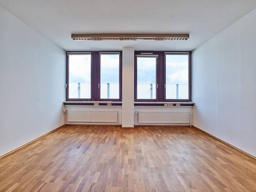 Bürofläche zur Miete provisionsfrei 10 € 338 m² Bürofläche Hofheim Hofheim am Taunus 65719