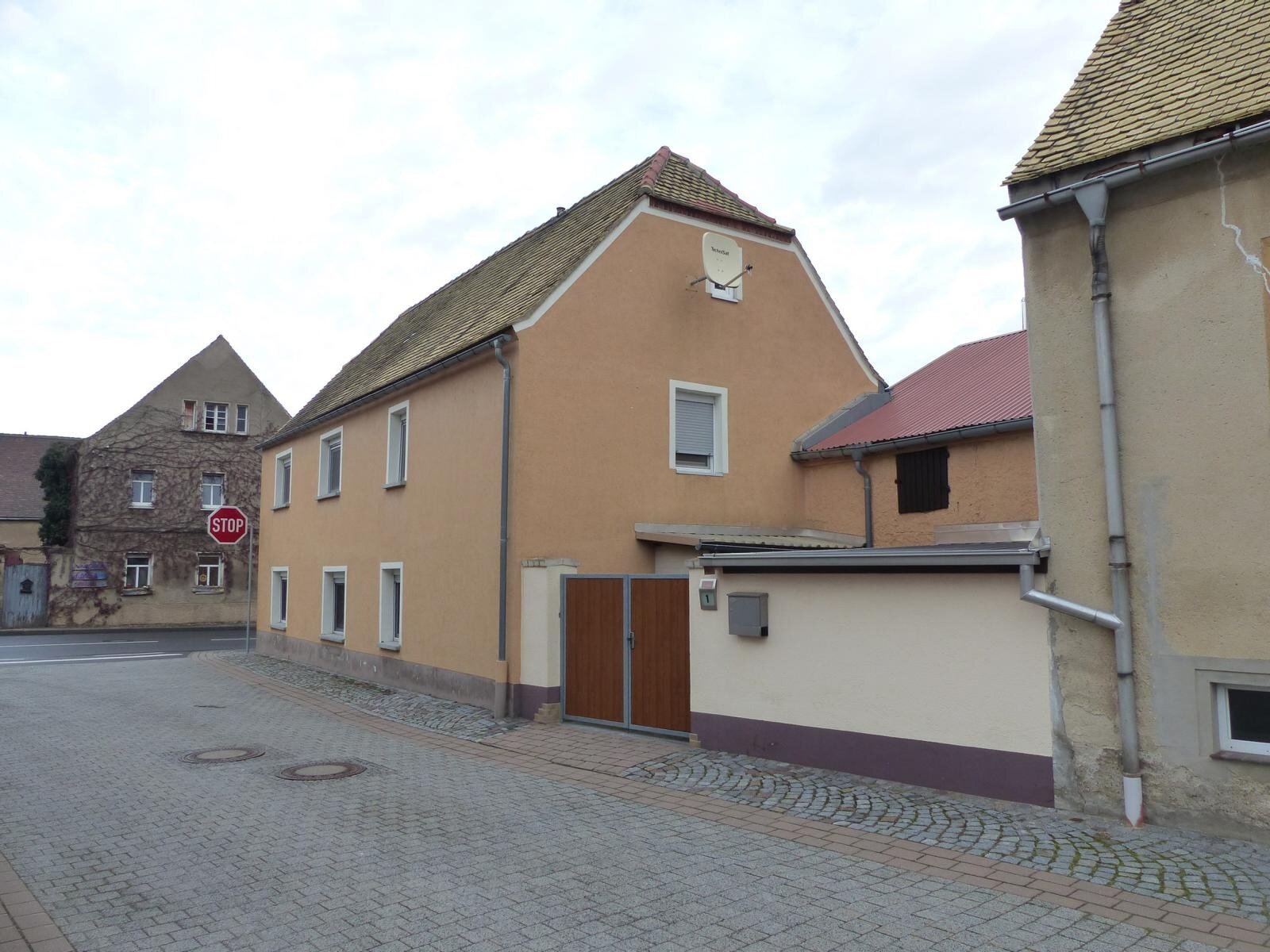 Einfamilienhaus zum Kauf 79.000 € 5 Zimmer 126 m²<br/>Wohnfläche 180 m²<br/>Grundstück Calbitz Wermsdorf 04779