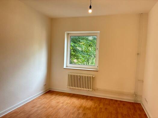 Wohnung zur Miete 569 € 2,5 Zimmer 53,5 m² 1. Geschoss frei ab 01.10.2026 Woermannstraße 8 Neumühlen-Dietrichsdorf Neumühlen - Dietrichsdorf 24149
