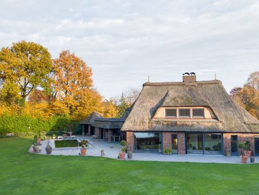 Haus zum Kauf 2.700.000 € 5 Zimmer 250 m² 2.936 m² Grundstück Mühbrook 24582