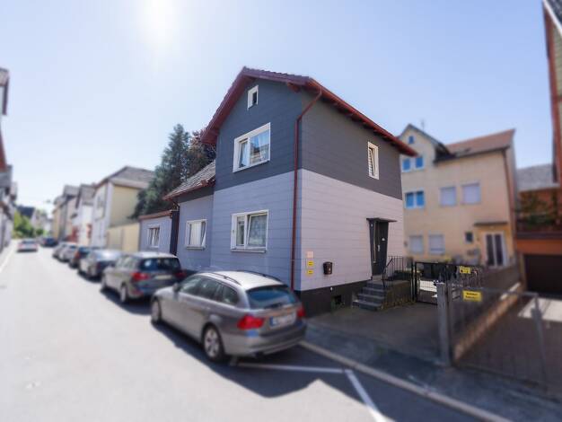 Einfamilienhaus zum Kauf 145.000 € 6 Zimmer 123 m² 165 m² Grundstück Neustadt Neustadt b.Coburg 96465