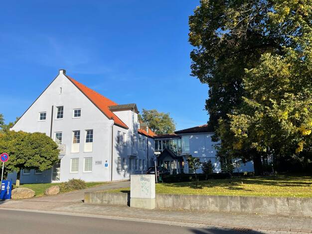 Medizinisches Gebäude zum Kauf 2.500.000 € 18 Zimmer 1.000 m² Bürofläche Podelwitz Rackwitz 04519