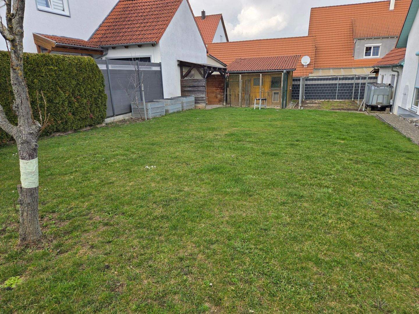 Immobilie in Wallerstein - EFH mit tollem Garten und Doppelgarage in der Marktgemeinde Wallerstein - Bild 3