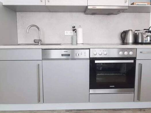 Wohnung zur Miete 700 € 2 Zimmer 90 m² frei ab sofort Kapitän-Borgwardt-Weg 4 Hohe Düne Rostock 18119