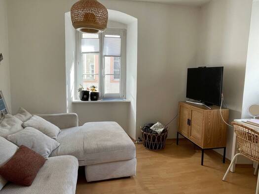 Wohnung zur Miete 740 € 2 Zimmer 60 m² frei ab 15.10.2026 Innenstadt Regensburg 93047
