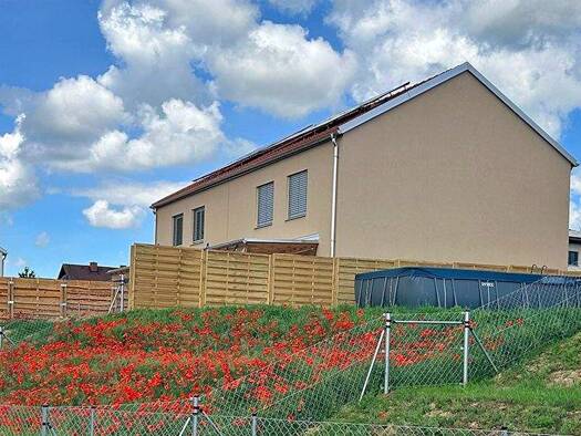 Reihenmittelhaus zur Miete 1.474 € 109,5 m² Am Sonnfeld 1b Röschitz 3743