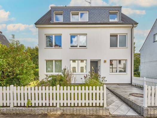 Mehrfamilienhaus zum Kauf als Kapitalanlage geeignet 690.000 € 14 Zimmer 277 m² 887 m² Grundstück Pinneberg 25421