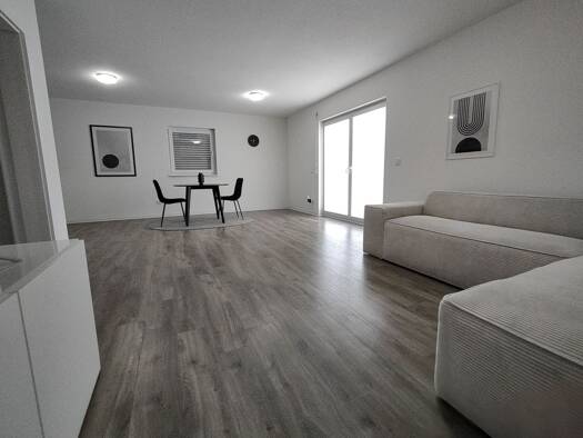 Einfamilienhaus zum Kauf provisionsfrei 660.000 € 4 Zimmer 124,7 m² 358 m² Grundstück Gemmingen 75050
