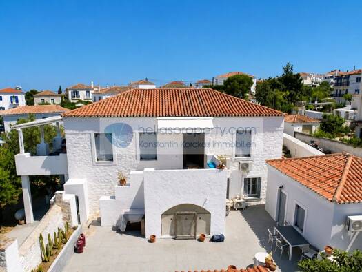 Einfamilienhaus zum Kauf 1.530.000 € 9 Zimmer 280 m² 5.277,8 m² Grundstück Municipality of Spetses 18050