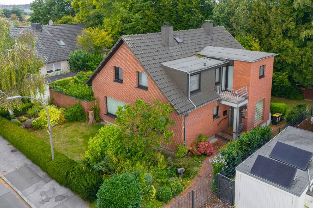 Einfamilienhaus zum Kauf 680.000 € 7 Zimmer 224 m²<br/>Wohnfläche 819 m²<br/>Grundstück Kirchhörde - Nord Dortmund 44229