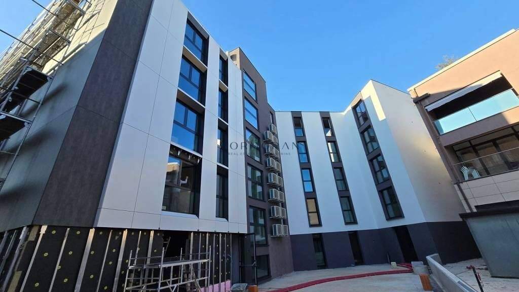 Büro zum Kauf 315.000 € Centar, Luka, Finida