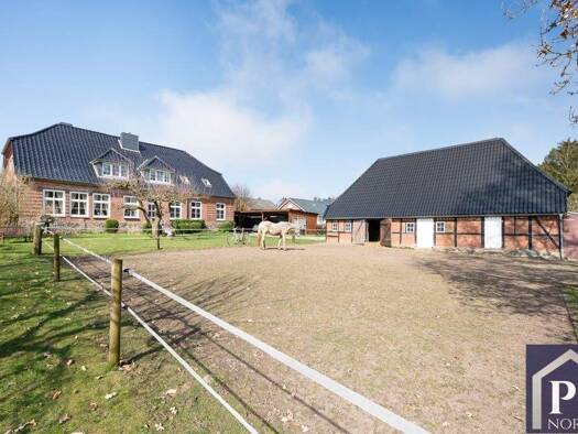 Einfamilienhaus zum Kauf provisionsfrei 1.299.000 € 10 Zimmer 352 m² 3.254 m² Grundstück Köhn 24257