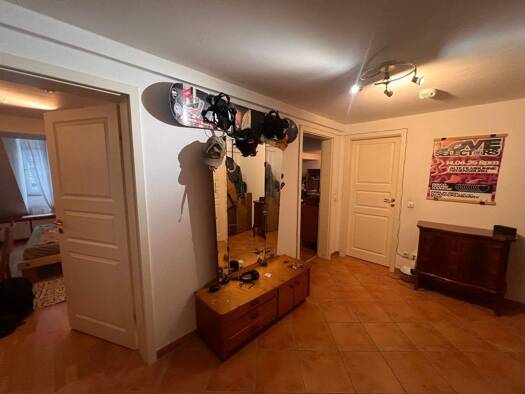 Wohnung zur Miete 803 € 2 Zimmer 74,2 m² 3. Geschoss frei ab 01.04.2026 Weisse-Hahnen-Gasse 1 Innenstadt Regensburg 93047