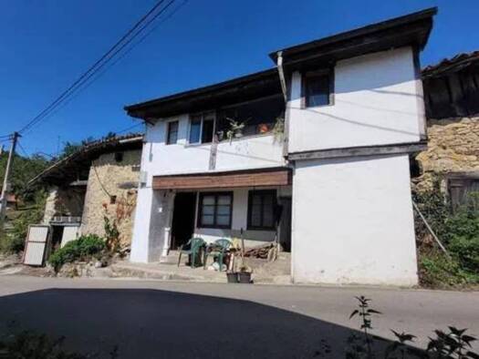 Reihenhaus zum Kauf 59.000 € 3 Zimmer 330 m² Borines No Number Piloña 33111
