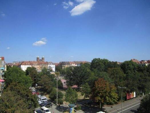 Wohnung zur Miete 370 € 1 Zimmer 30 m² 5. Geschoss Pillenreuther Str. 60 Hummelstein Nürnberg 90459