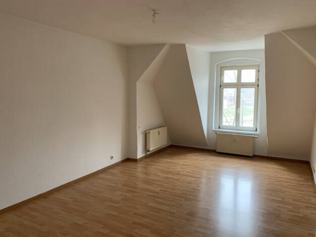 Wohnung zum Kauf 80.000 € 2 Zimmer 75 m² Dachgeschoss, 4. Geschoss Bahnhofstraße 1 Innenstadt Görlitz 02826