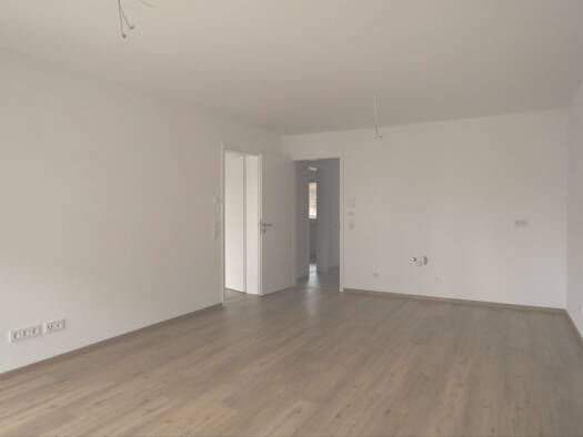 Wohnung zur Miete 860 € 3 Zimmer 75 m² 1. Geschoss frei ab sofort Metten Metten 94526