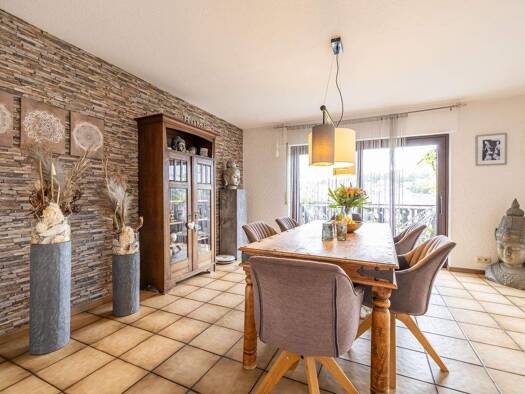 Einfamilienhaus zum Kauf 665.000 € 6 Zimmer 193 m² 530 m² Grundstück Jöhlingen Walzbachtal / Jöhlingen 75045