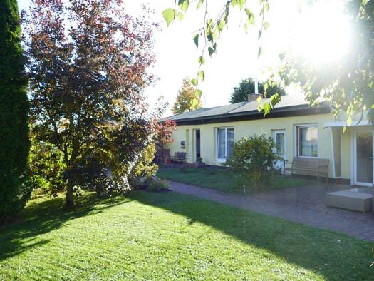 Bungalow zum Kauf 300.000 € 5 Zimmer 130 m² 759 m² Grundstück Elmenhorst Elmenhorst/Lichtenhagen 18107