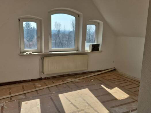 Wohnung zur Miete 470 € 4 Zimmer 78 m² 4. Geschoss frei ab 01.06.2026 Gayerstraße 28 Gotha 99867