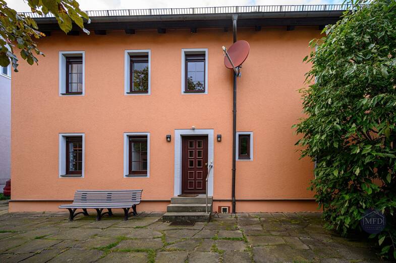 Einfamilienhaus zum Kauf 8 Zimmer 200 m² 989 m² Grundstück frei ab sofort Bühlau (Neubühlauer Str.) Dresden 01324