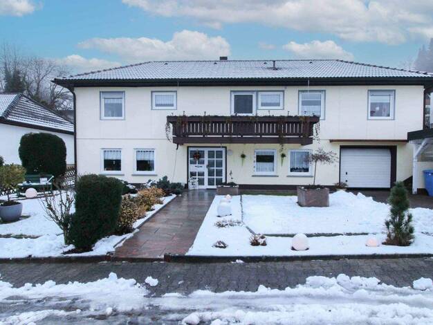 Einfamilienhaus zum Kauf 330.000 € 5 Zimmer 174 m² 883 m² Grundstück Reichelsheim Reichelsheim (Odenwald) 64385