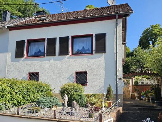 Einfamilienhaus zum Kauf 245.000 € 5 Zimmer 150 m² 650 m² Grundstück frei ab sofort Saarhölzbach Mettlach 66693