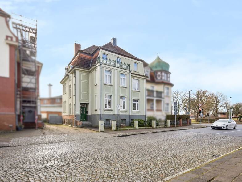 Mehrfamilienhaus zum Kauf 385.000 € 9 Zimmer 280 m² 490 m² Grundstück Hagenow Hagenow 19230