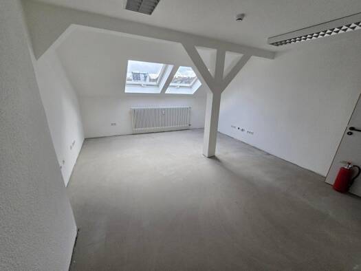 Bürofläche zur Miete 143 € 1 Zimmer 22 m² Bürofläche Innenstadt Hof 95032