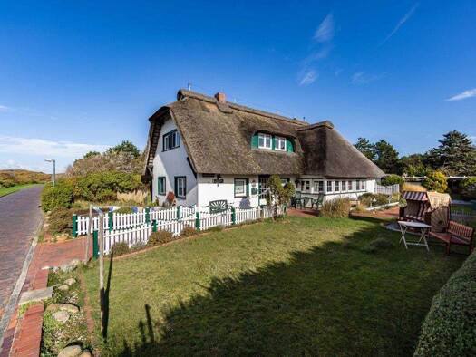 Haus zum Kauf 2.300.000 € 15 Zimmer 230 m² 922 m² Grundstück Langeoog 26465