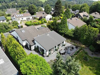 Haus zum Kauf 864.000 € 11 Zimmer 248 m² 1.613 m² Grundstück Innenstadt Hückeswagen 42499