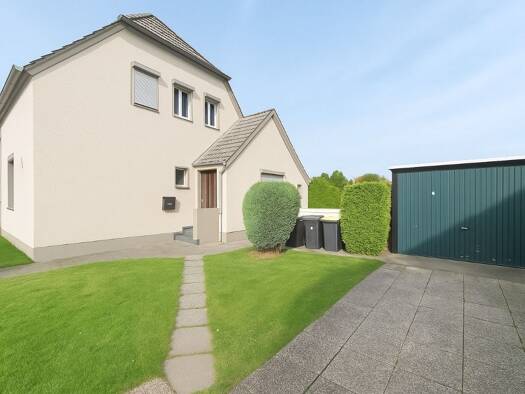 Doppelhaushälfte zum Kauf provisionsfrei 179.000 € 3,5 Zimmer 77,7 m² 554 m² Grundstück Meisenweg 6a Bertlich herten 45701