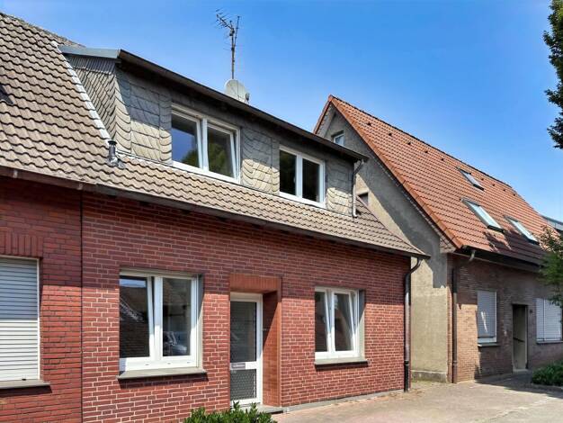 Doppelhaushälfte zum Kauf 218.000 € 3,5 Zimmer 100 m² 301 m² Grundstück Coesfeld Coesfeld 48653