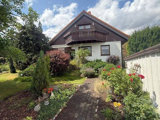 Haus zum Kauf 349.000 € 4 Zimmer 102 m² 741 m² Grundstück frei ab sofort Langenfeld Bad Salzungen 36433