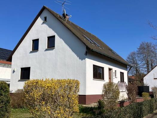 Einfamilienhaus zum Kauf provisionsfrei 490.000 € 6 Zimmer 130 m² 730 m² Grundstück Moosbach Feucht 90537