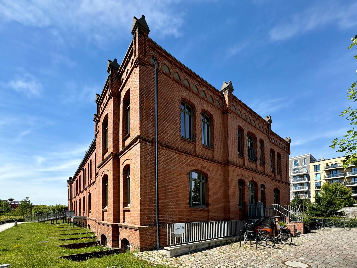 Bürofläche zur Miete 20 € 970 m²<br/>Bürofläche ab 970 m²<br/>Teilbarkeit Altona - Nord Hamburg 22765