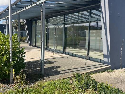 Haus zur Miete 3.000 € 1 Zimmer 300 m² frei ab sofort Am Eschenbach 8 Schnackenwerth Werneck 97440