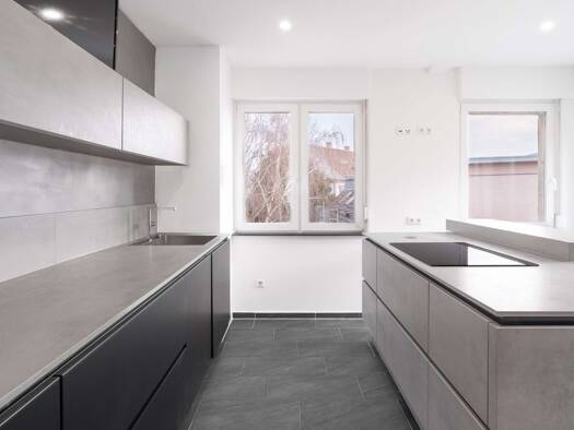 Wohnung zum Kauf 499.500 € 4 Zimmer 101 m² 3. Geschoss Untertürkheim Stuttgart 70327