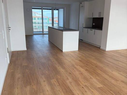 Wohnung zur Miete 1.976 € 5 Zimmer 152 m² Meyenfelder Straße 13 B Garbsen-Mitte Garbsen 30823