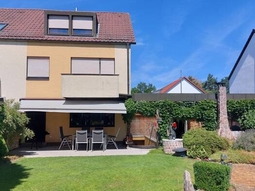 Reihenendhaus zum Kauf provisionsfrei 550.000 € 5 Zimmer 130 m² 422 m² Grundstück Moorenbrunn Südöstliche Außenstadt 90475