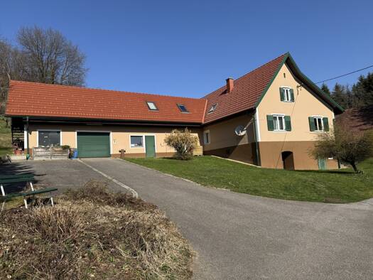 Bauernhaus zur Miete 1.500 € 7 Zimmer 153 m² 6.335 m² Grundstück frei ab 01.05.2026 Spielfeld 8472