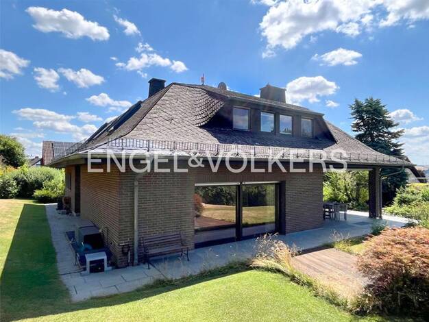 Haus zum Kauf 1.150.000 € 7 Zimmer 258 m² 1.500 m² Grundstück Dietkirchen Limburg 65553