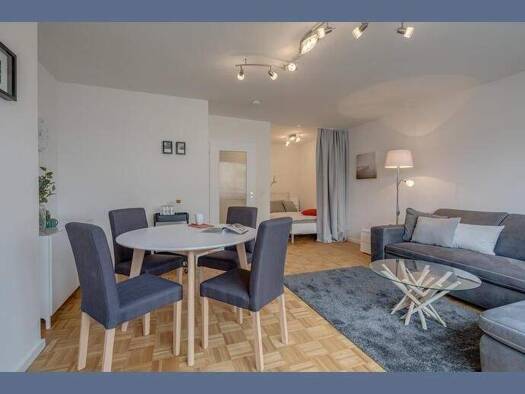 Wohnung zur Miete Wohnen auf Zeit 1.500 € 1 Zimmer 42 m² frei ab 16.03.2026 Neuhausen-Nymphenburg München 80636