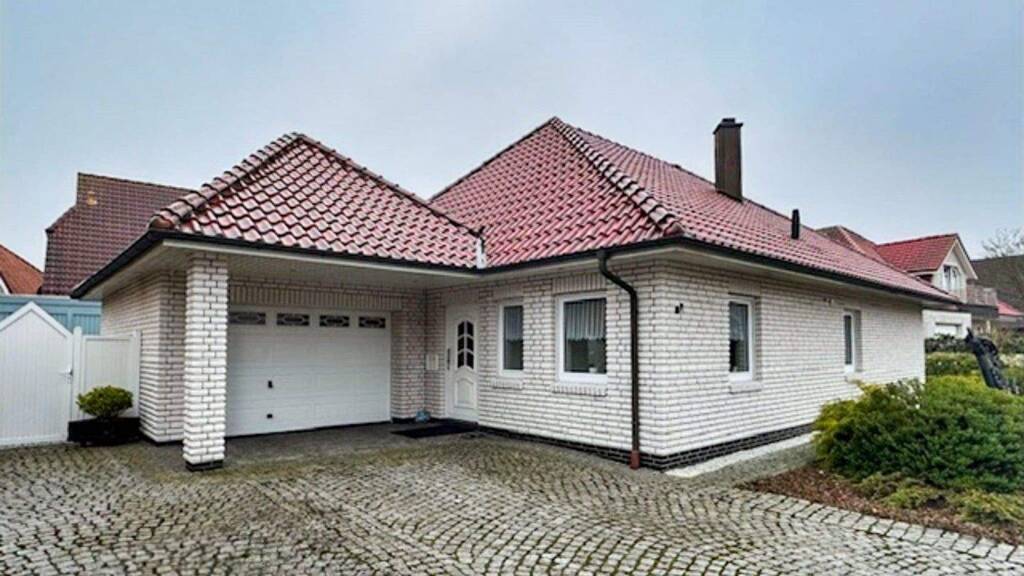 Einfamilienhaus zum Kauf 260.000 € 2 Zimmer 96 m² 533 m² Grundstück Rostrup I Bad Zwischenahn 26160