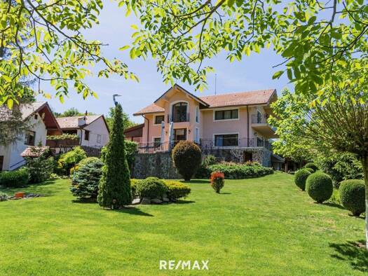 Mehrfamilienhaus zum Kauf 799.000 € 9 Zimmer 240 m² 2.850 m² Grundstück Saliste 557225