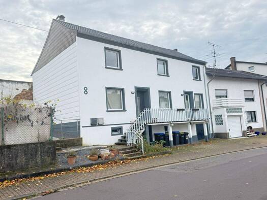 Mehrfamilienhaus zum Kauf 249.000 € 7 Zimmer 175 m² 635 m² Grundstück Düppenweiler Beckingen 66701